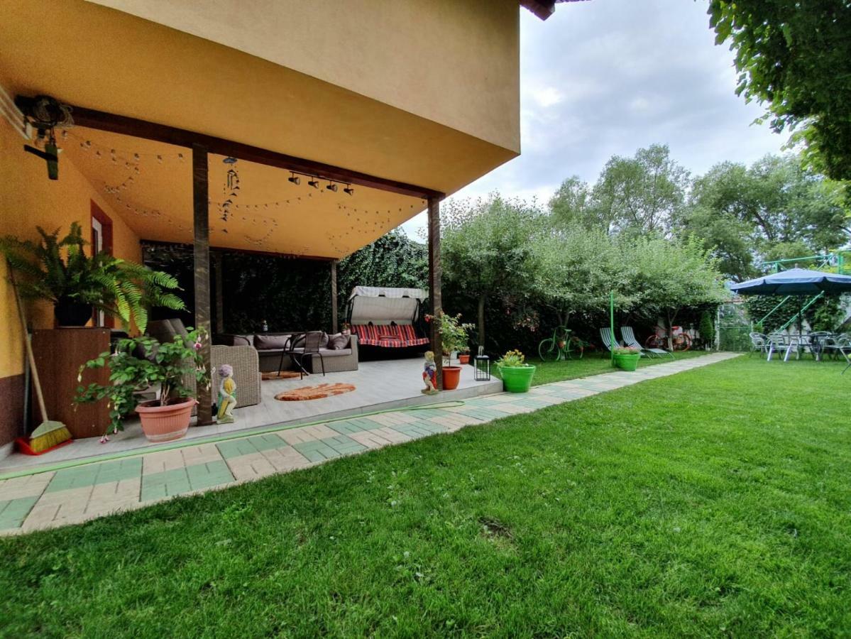 فندق Casa Lucky Rîşnov المظهر الخارجي الصورة